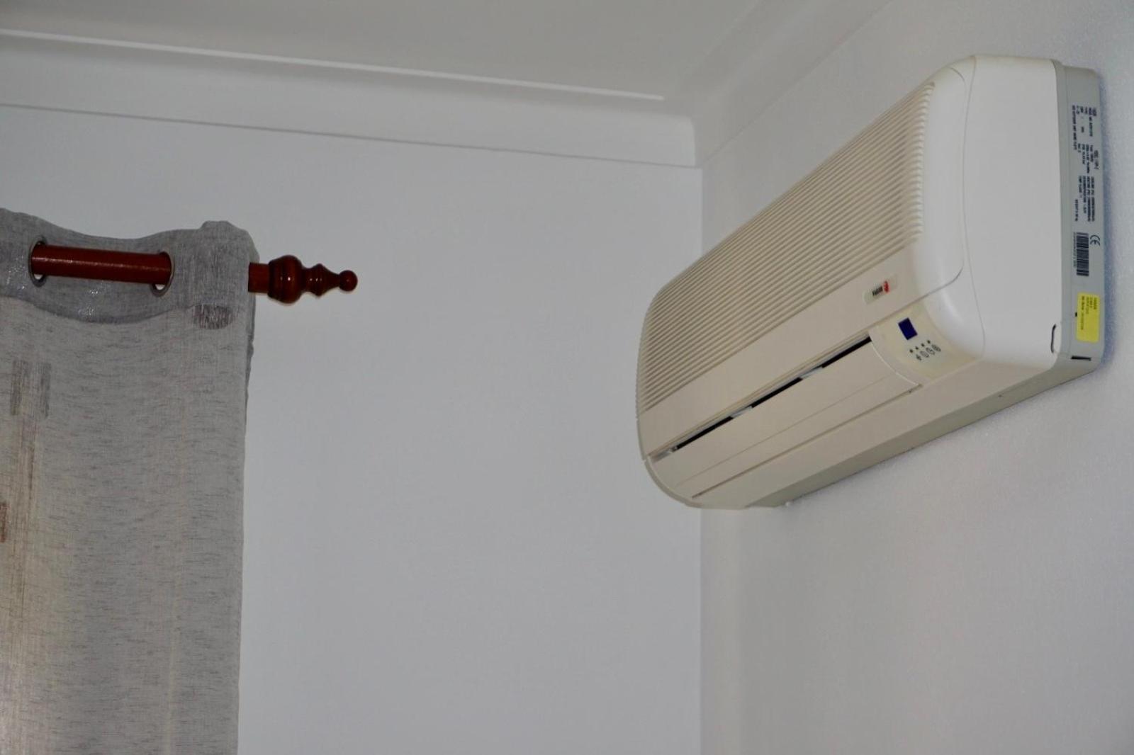 Appartamento Cozy Alvor Retreat - Sunset Balcony, Wi-Fi & Ac Esterno foto